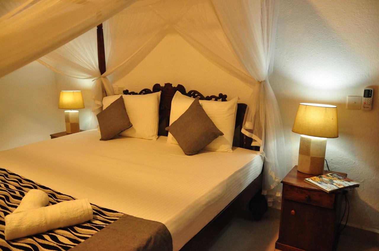 El Corazon De Hikkaduwa Bed and Breakfast Buitenkant foto
