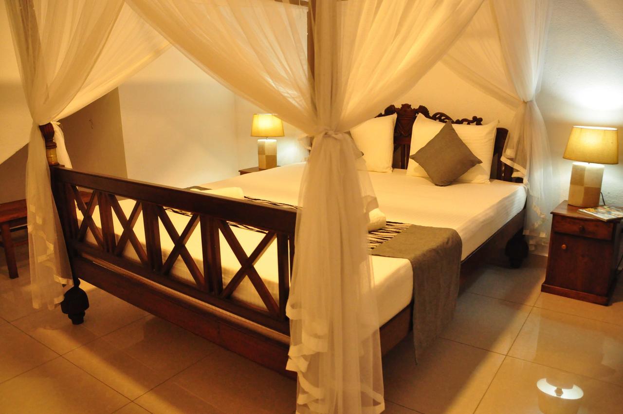 El Corazon De Hikkaduwa Bed and Breakfast Buitenkant foto