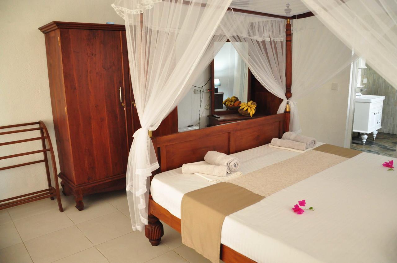 El Corazon De Hikkaduwa Bed and Breakfast Buitenkant foto